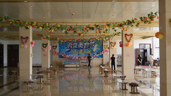 永胜煤矿举办“酷爽一夏”消夏美食节 (1)_副本.jpg