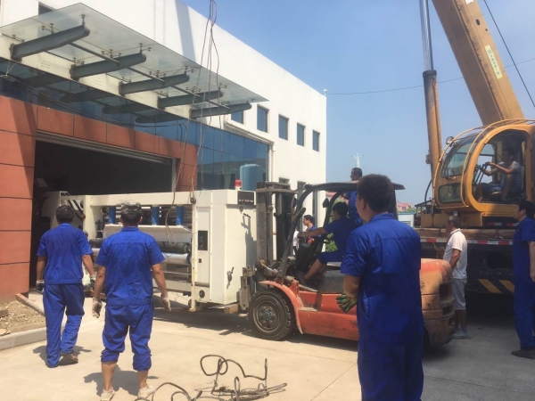 彩印公司齐心协力促搬迁顺利 (1).jpg