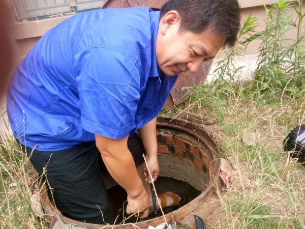 低下管道抢修 (2).jpg